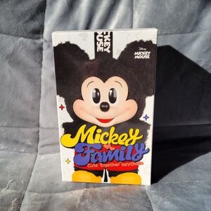 Pop Mart Mickey Family Cutr Together Keychain